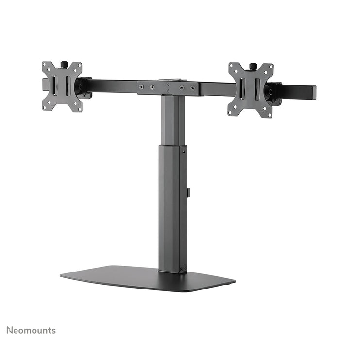 A Neomounts FPMA-D865D fekete egy asztali tartó két legfeljebb 27 hüvelykes (69 cm) lapos képernyőhöz.