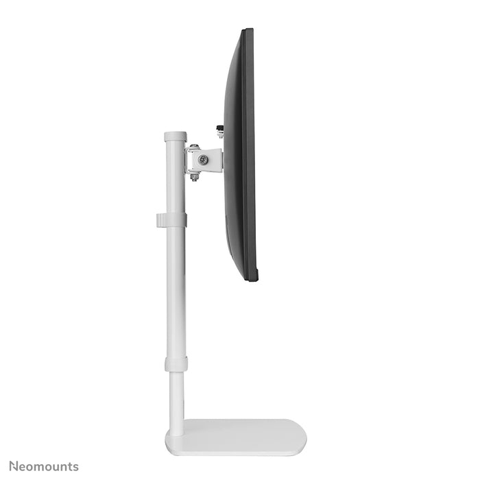 A Neomounts FPMA-D890 fehér egy asztali tartó legfeljebb 30 hüvelykes (76 cm) lapos képernyőkhöz.