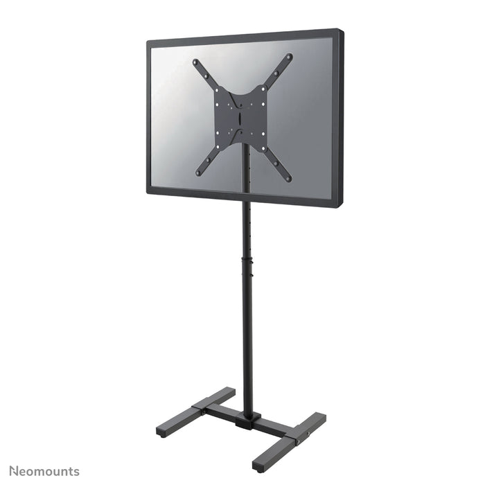 A Neomounts NS-FS100 fekete bútor LCD/LED/Plazma képernyőkhöz akár 55 hüvelykig (140 cm). Magasságállítás: 75-124 cm.