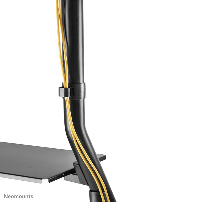 A Neomounts NS-M3800 fekete gurulós bútor lapos képernyős TV-khez 100 hüvelykig (254 cm).