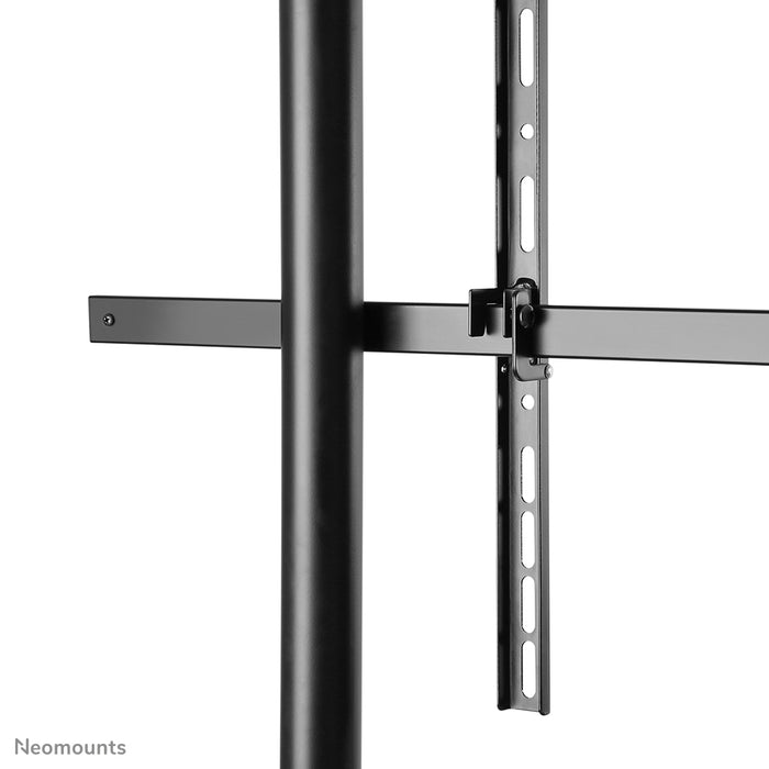A Neomounts NS-M3800 fekete gurulós bútor lapos képernyős TV-khez 100 hüvelykig (254 cm).
