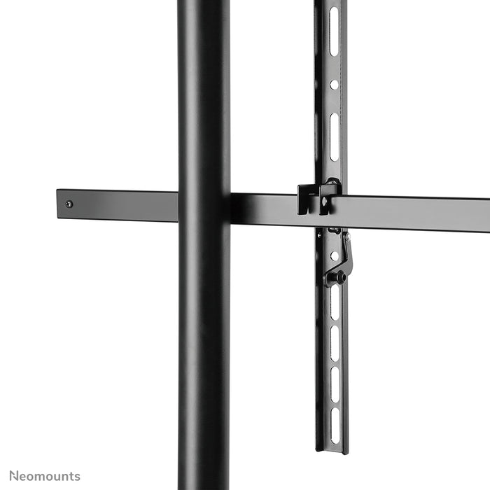 A Neomounts NS-M3800 fekete gurulós bútor lapos képernyős TV-khez 100 hüvelykig (254 cm).