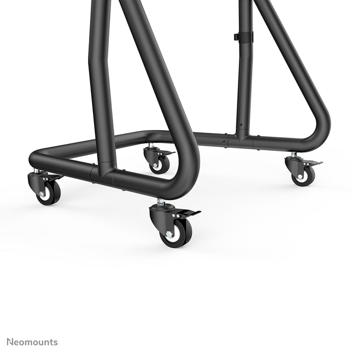 A Neomounts NS-M3800 fekete gurulós bútor lapos képernyős TV-khez 100 hüvelykig (254 cm).
