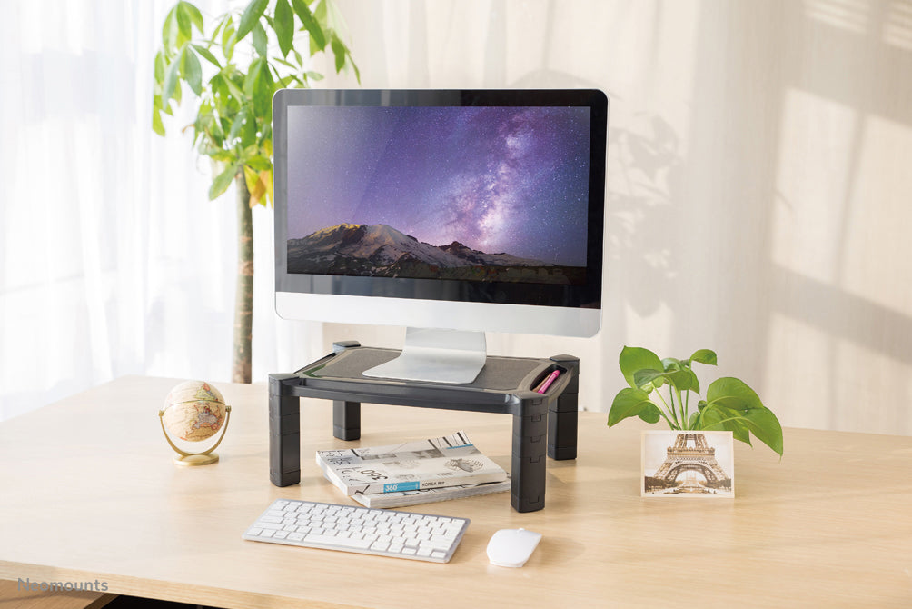 A Neomounts NSMONITOR20 emelő monitorhoz vagy laptophoz.
